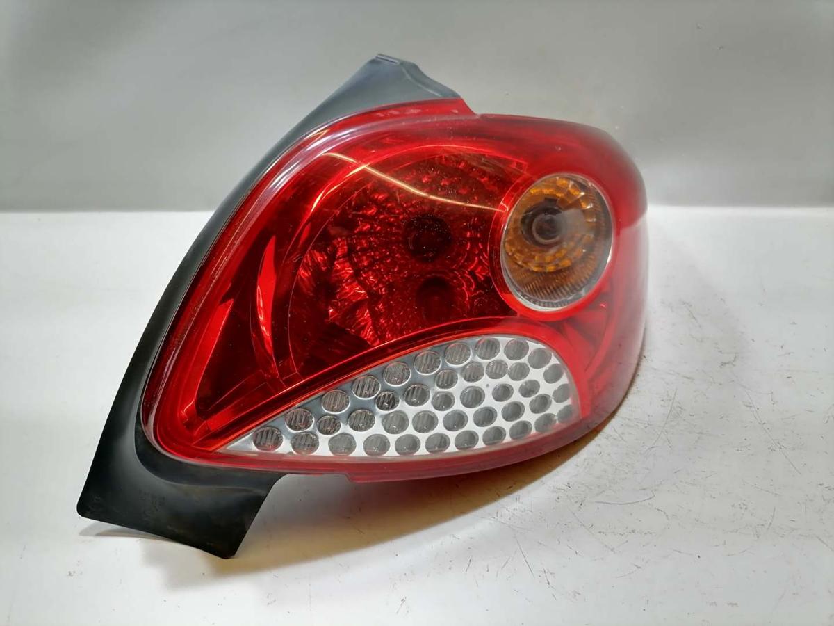 Peugeot 206+ original Rücklicht Rückleuchte Schlussleuchte rechts Bj.2009